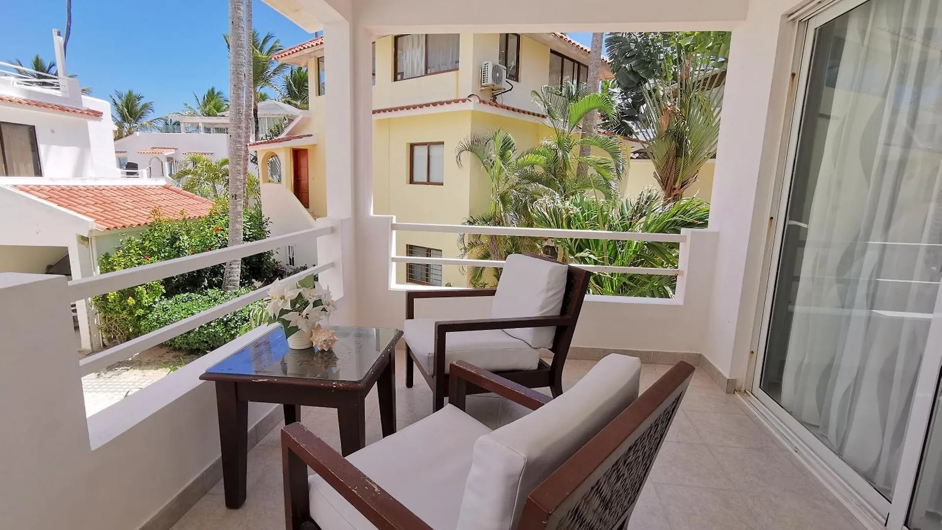 Hotel Deluxe Villas Los Corales Beach & Spa - Best Price For Vacation Rental Punta Cana