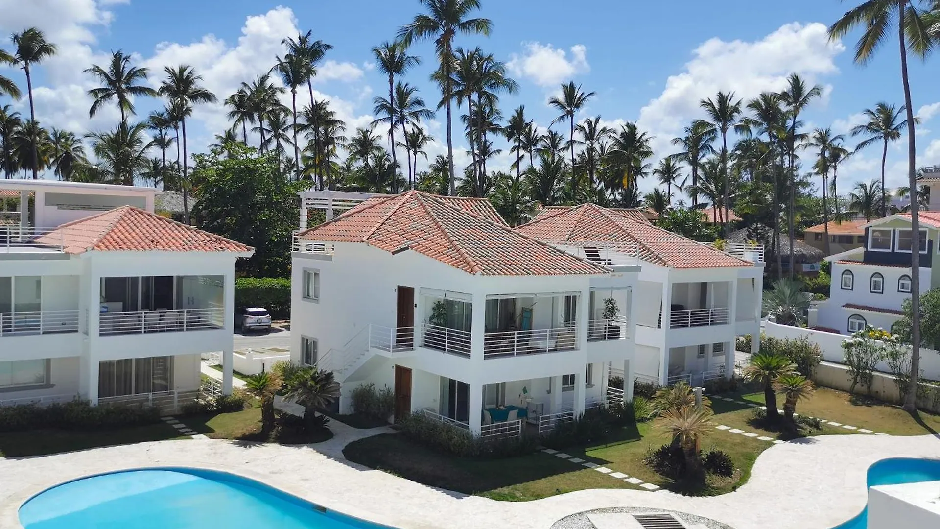 Deluxe Villas Los Corales Beach & Spa - Best Price For Vacation Rental Punta Cana 5*,  República Dominicana