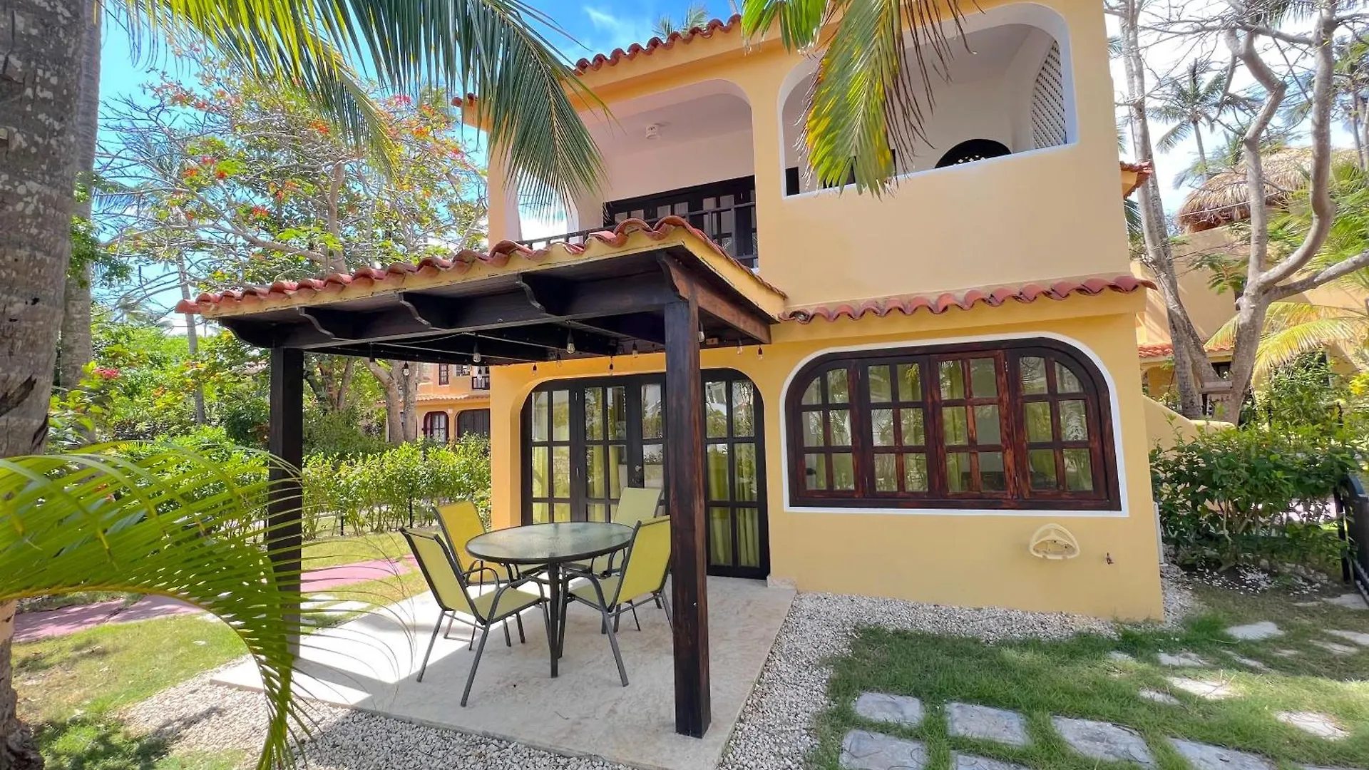 Hotel Deluxe Villas Los Corales Beach & Spa - Best Price For Vacation Rental Punta Cana