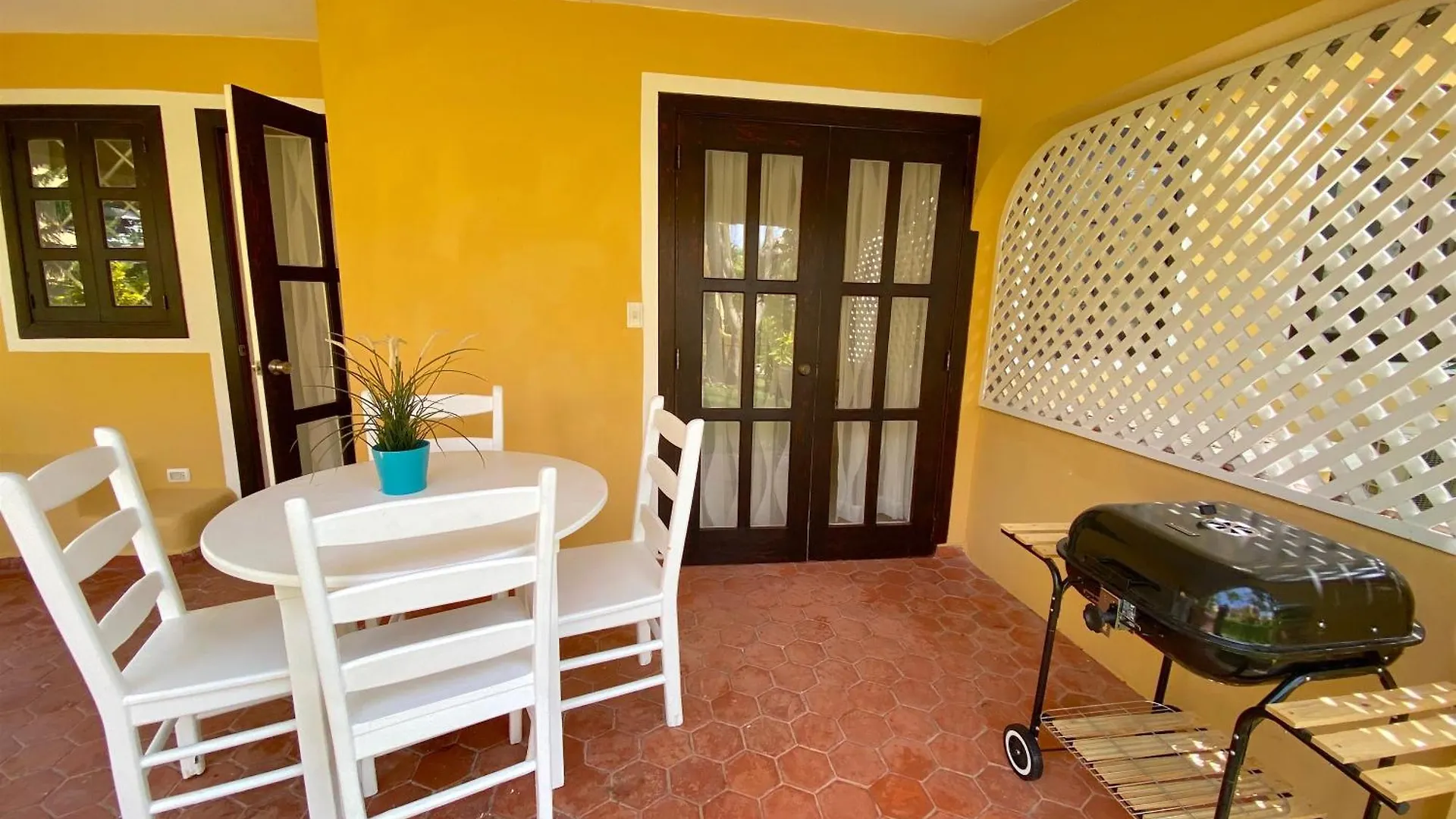 Hotel Deluxe Villas Los Corales Beach & Spa - Best Price For Vacation Rental Punta Cana