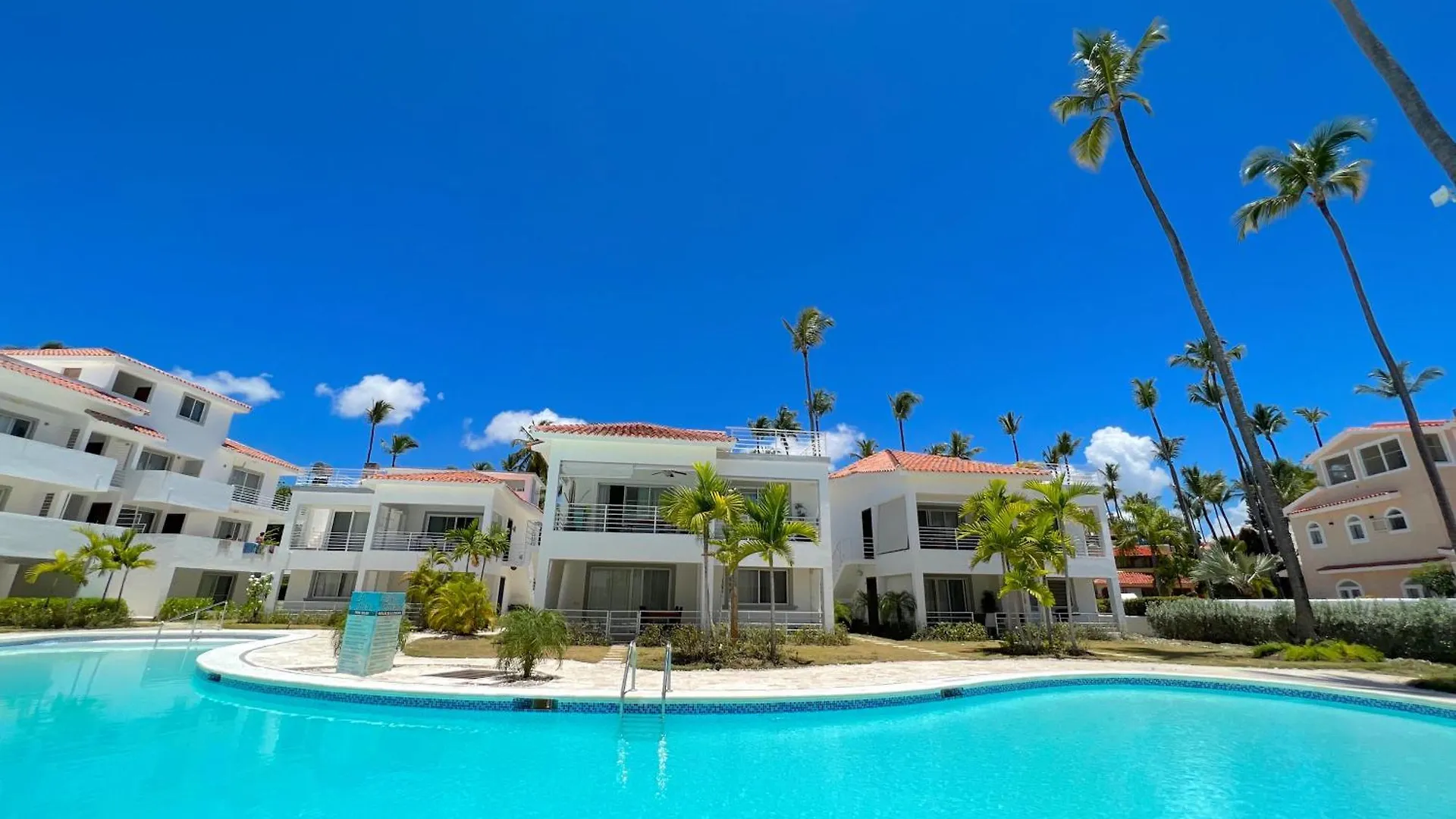 Deluxe Villas Los Corales Beach & Spa - Best Price For Vacation Rental Punta Cana Hotel
